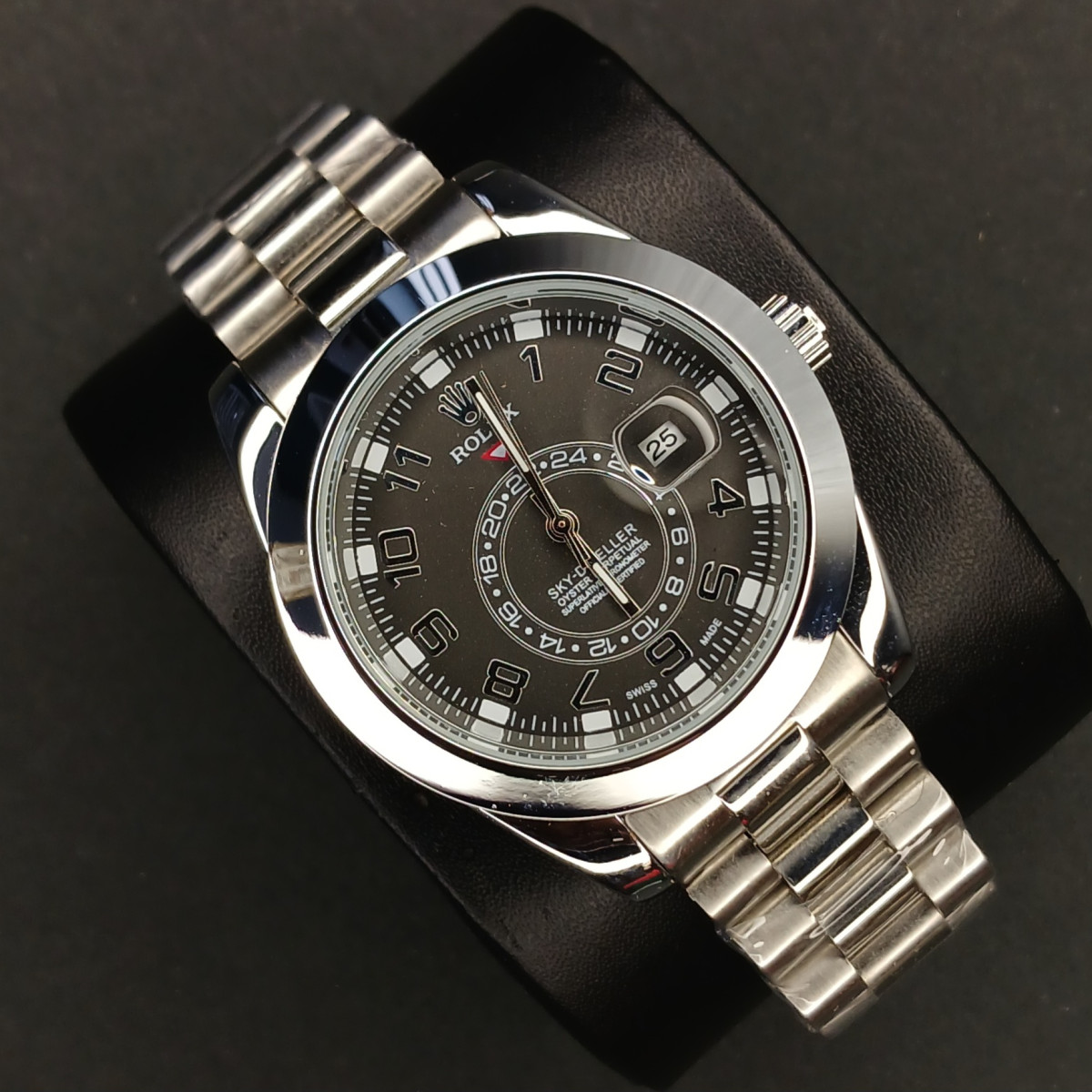 رولکس مردانه کد(7047) نقره ای صفحه مشکی