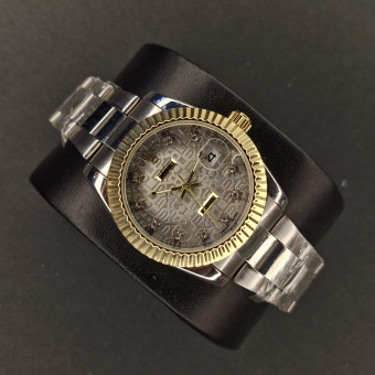 رولکس کد(7061) قاب طلایی/بند نقره ای/صفحه نوک مدادی