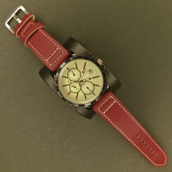 اسپرت مردانه کد(7069) بند قرمز/صفحه سفید/ شیشه رفلکس