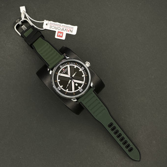 نیوی فورس مردانه موتور ژاپن کد(6463) قاب نقره ای بند سبز تیره