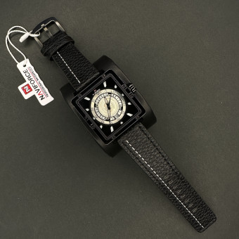 نیوی فورس مردانه موتور ژاپن مربعی کد(6502)قاب مشکی شیشه رفلکس بند مشکی