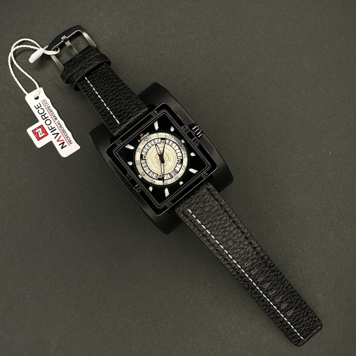 نیوی فورس مردانه موتور ژاپن مربعی کد(6502)قاب مشکی شیشه رفلکس بند مشکی