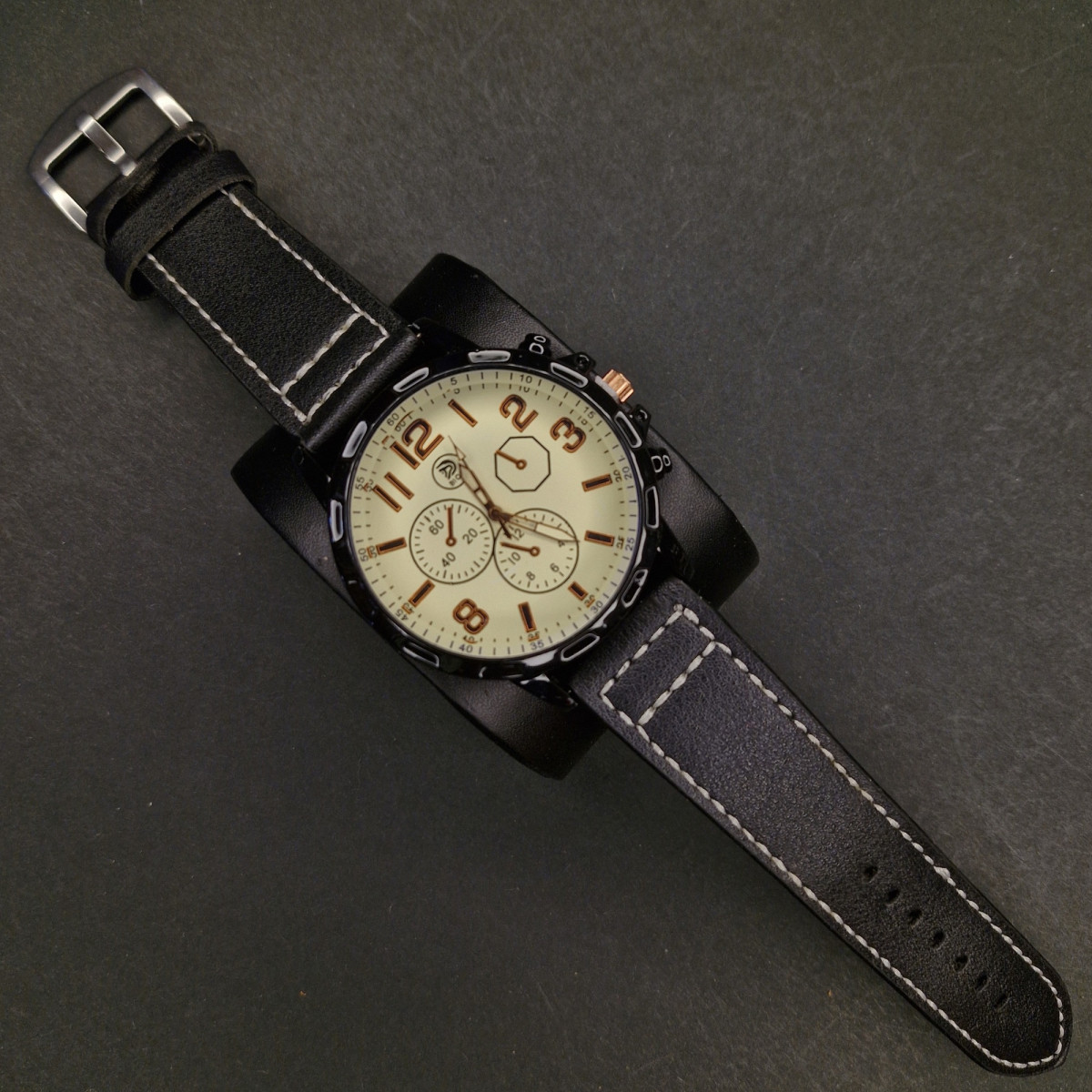 اسپرت مردانه کد(7101) بند مشکی/صفحه سفید/ شیشه رفلکس