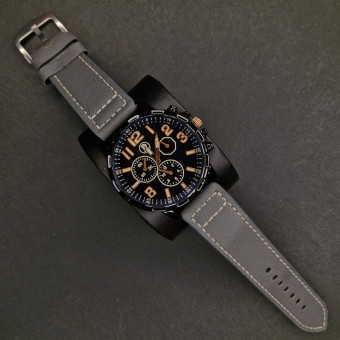 اسپرت مردانه کد(7105) بند طوسی/صفحه مشکی/ شیشه رفلکس