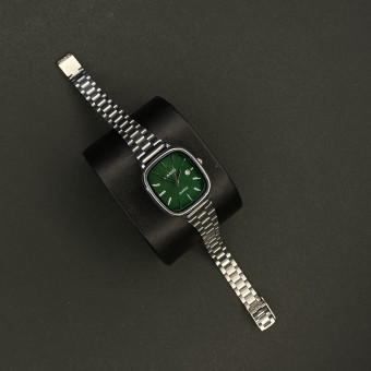 کاسیو اولدمانی زنانه کد(7143) نقره ای/صفحه سبز