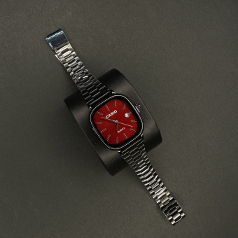 کاسیو اولدمانی مردانه کد(7144) مشکی/صفحه قرمز