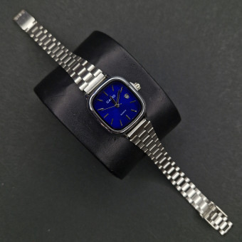 کاسیو اولدمانی زنانه کد(7151) نقره ای/صفحه سرمه ای