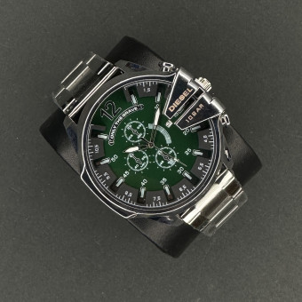 دیزل شاخدار کد (7158) بند نقره ای داخل سبز