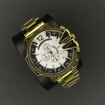 دیزل شاخدار کد (7166) بند طلایی داخل سفید