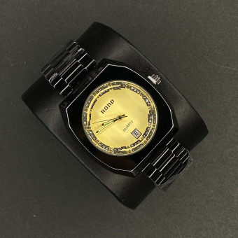 رادو کد (7208) بند و بدنه مشکی صحفه طلایی