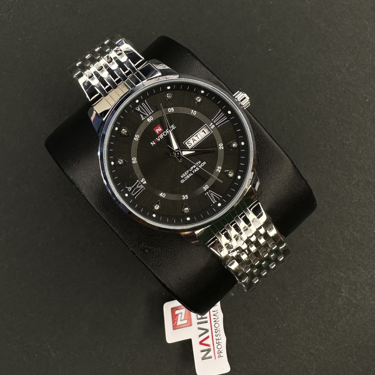 ست نیوی فورس کد(6942) نقره ای صفحه مشکی