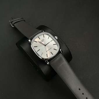 کاسیو بند چرمی کد(5255) صفحه سفید