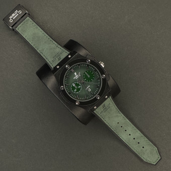 هابلوت مردانه کد(7250) بند سبز قاب مشکی صفحه سبز