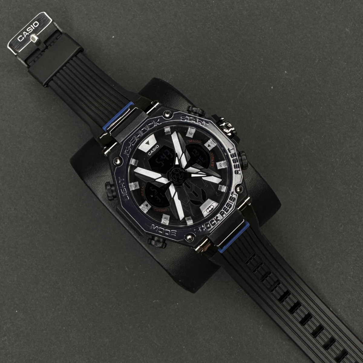 جیشاک BATMAN EDITION کد(6355) بندمشکی بدنه مشکی قاب بنفش تیره