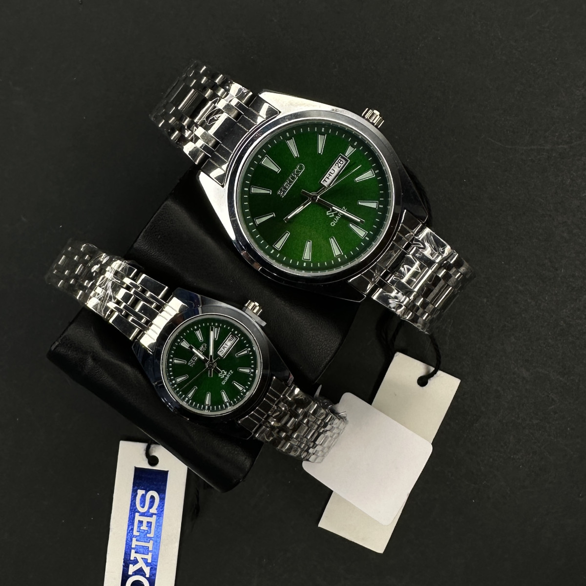 ست سیکو 5 دوتقویمه کد(6379) نقره ای داخل سبز