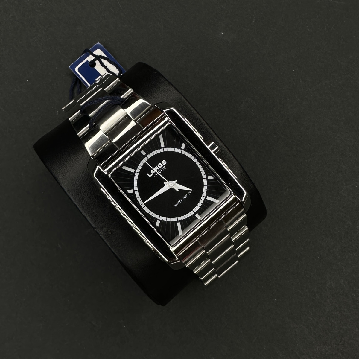 برند اورجینال LAROS موتور ژاپن (6404) مستطیلی نقره ای صفحه مشکی