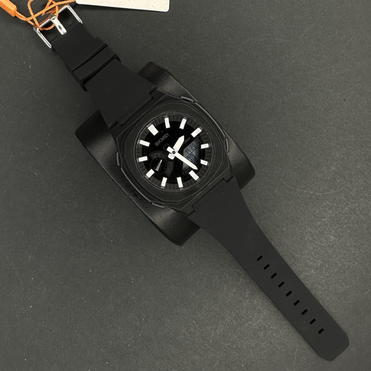 اسکمی مدل 2091 اورجینال کد(8003) مشکی سفید