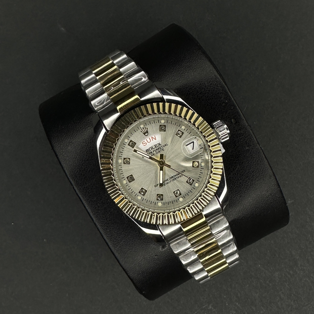 رولکس زنانه DAY DATE کد(8029) بند طلایی نقره ای صفحه نقره ای