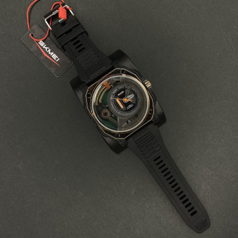 اسکمی اورجینال موتور ژاپن مدل 2533 SIBK کد(8038) قاب رزگلد بند مشکی