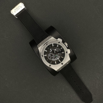 هابلوت مردانه کد(8063)بندمشکی قاب نقره ای صفحه مشکی