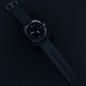 جیشاک مردانه پروتک کد(8173) بند طوسی قاب نوک مدادی