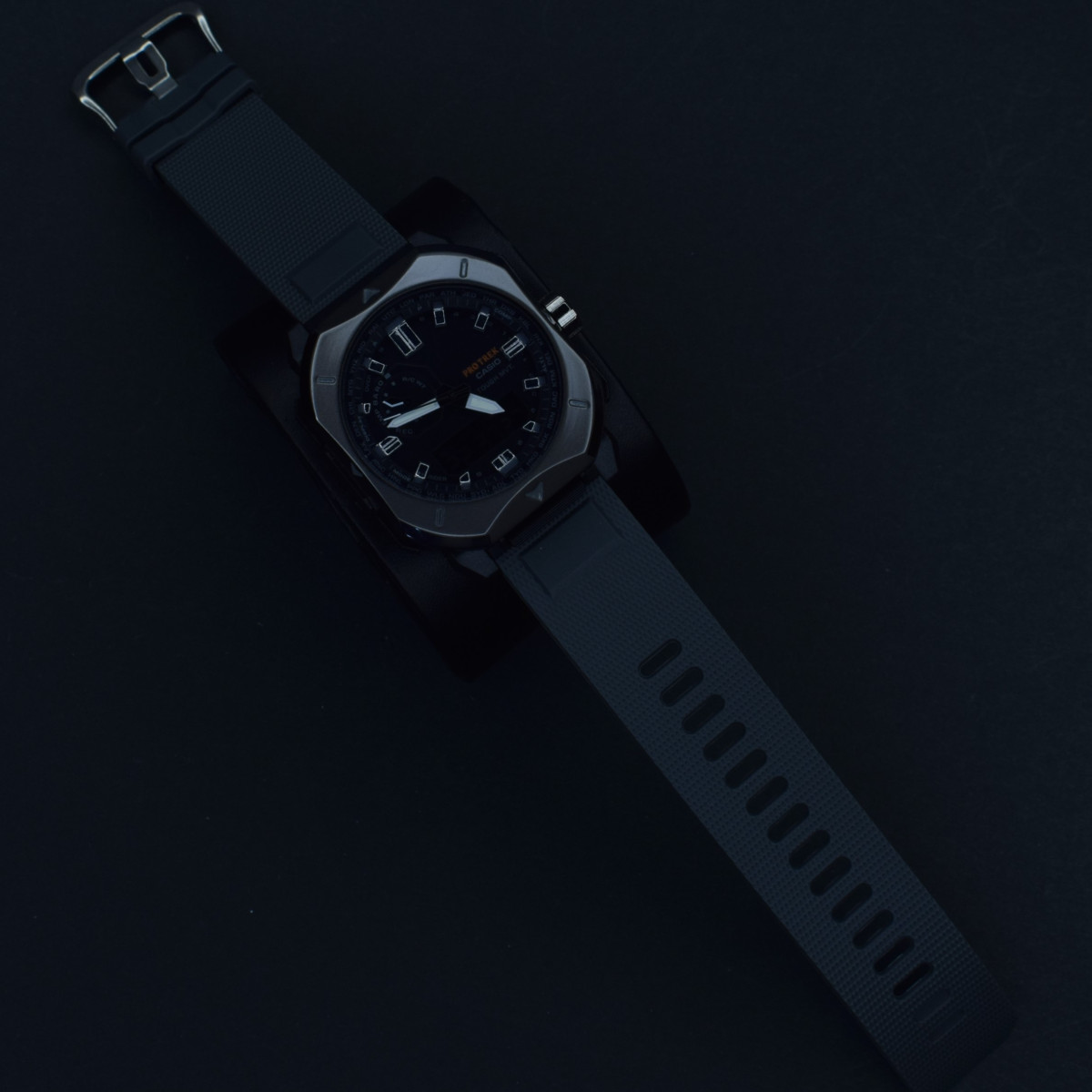 جیشاک مردانه پروتک کد(8173) بند طوسی قاب نوک مدادی