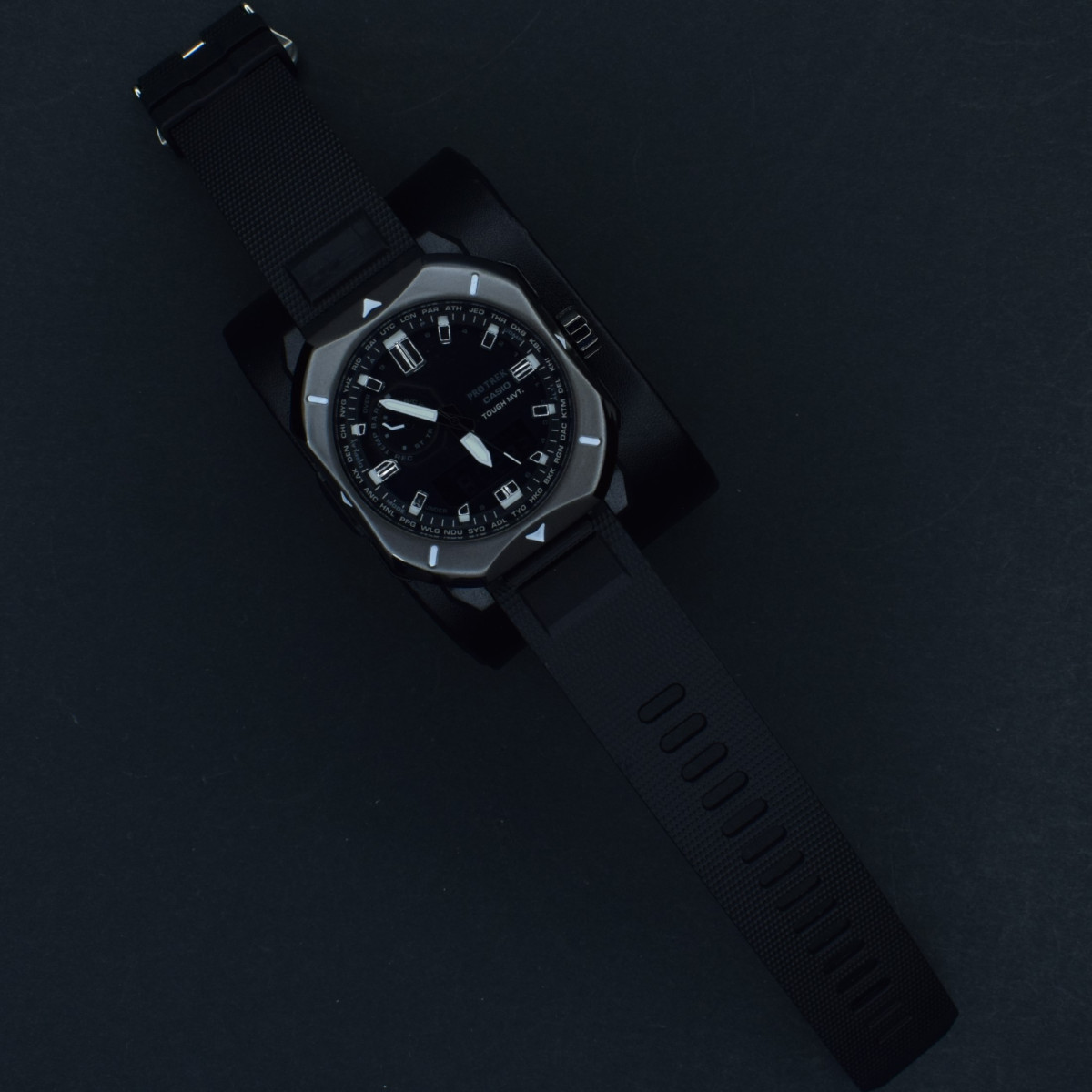 جیشاک مردانه پرو تک کد(8178) بند مشکی قاب نوک مدادی