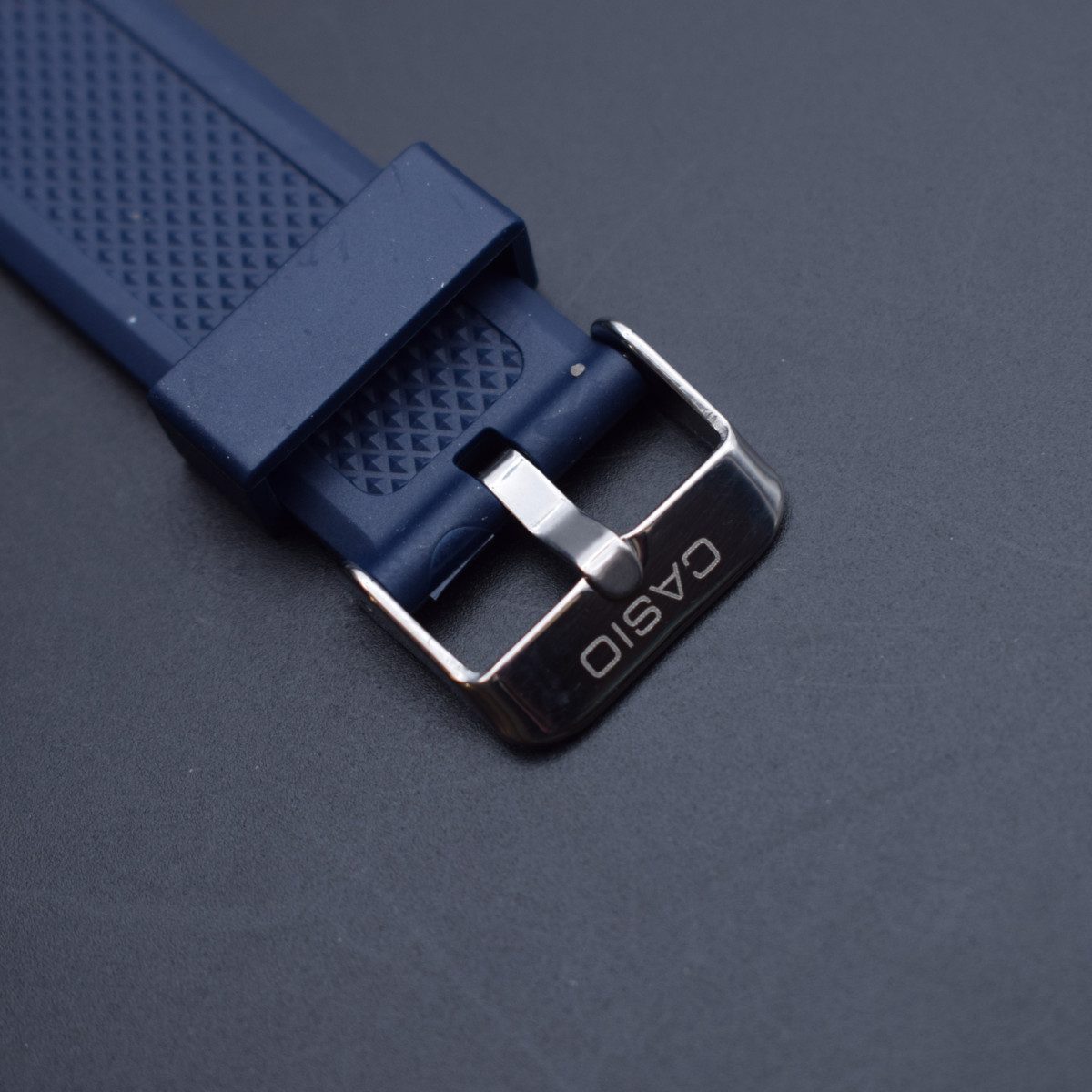ساعت CASIO دیجیتالی مدل (8139) بند سرمه ای