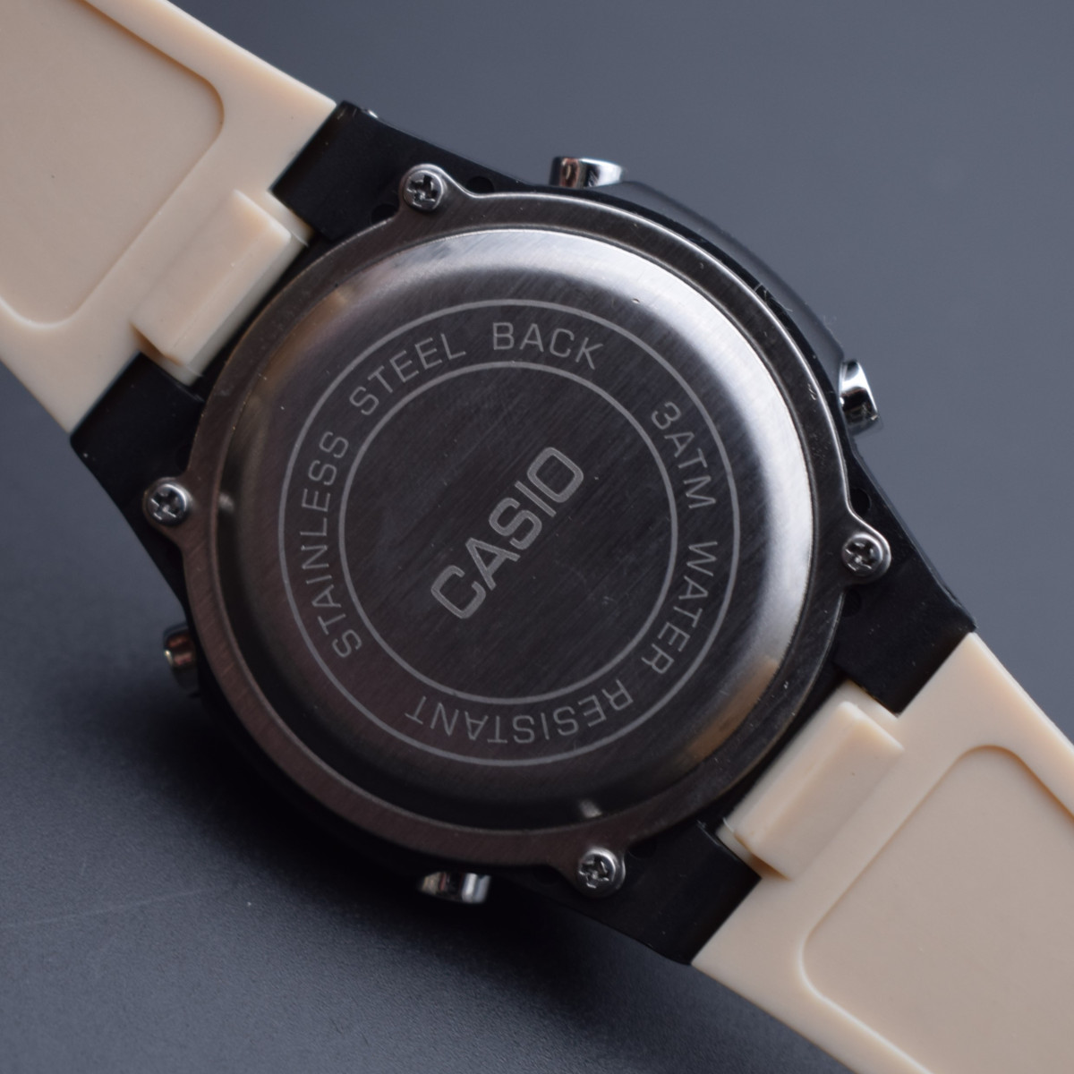 ساعت CASIO دیجیتالی مدل (8142) بند کرم
