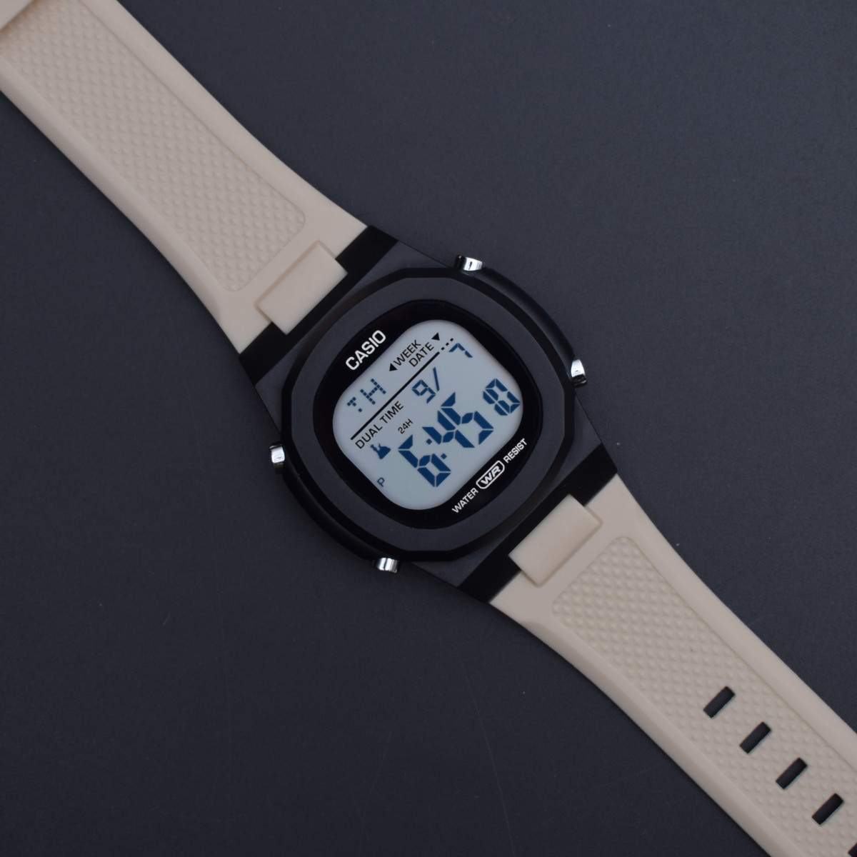 ساعت CASIO دیجیتالی مدل (8142) بند کرم