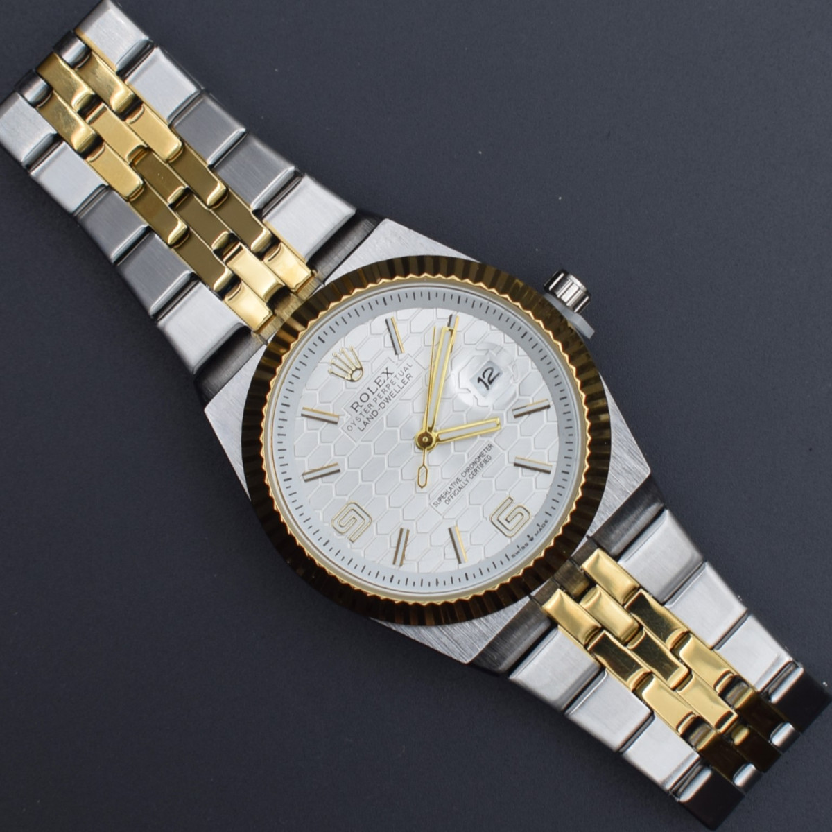 رولکس oyster perpetual مردانه کد (9362)بند نقره ای رگه طلایی صفحه سفید