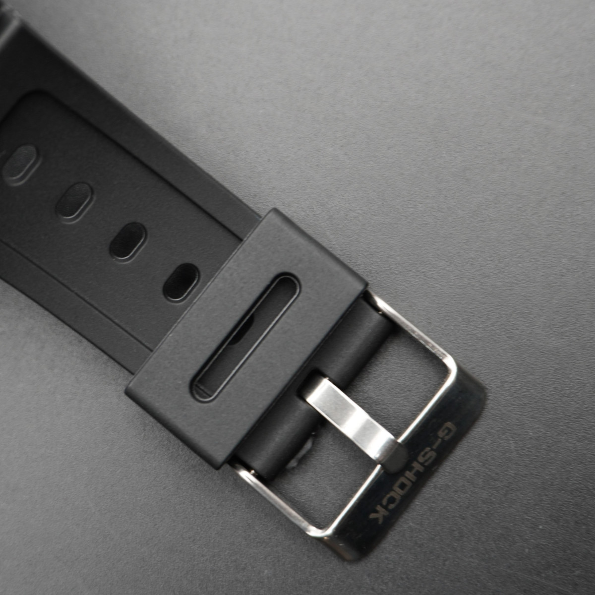کاسیو جیشاک کد (9779) مشکی صفحه مشکی