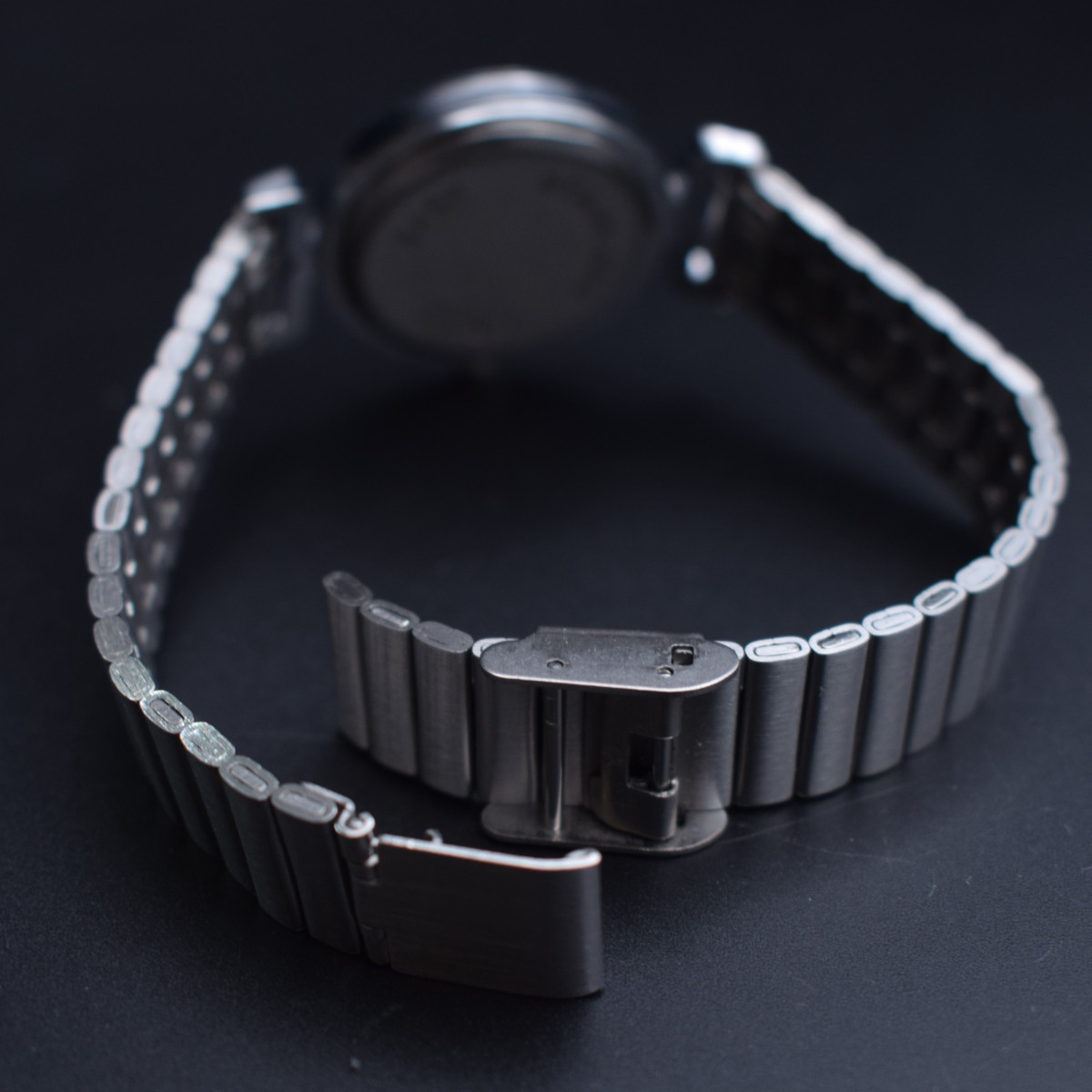 کاسیو زنانه کد (8980) نقره ای صفحه سفید