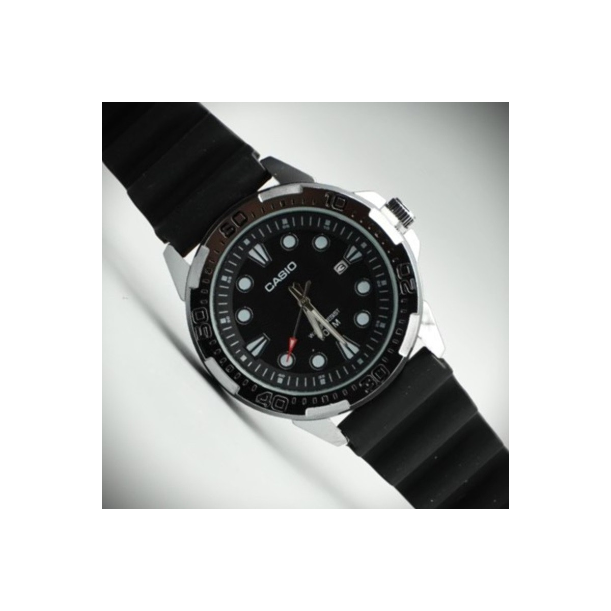 کاسیو MTD-140-2A کد(133) بند مشکی قاب نقره ای صفحه مشکی