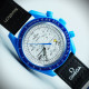 امگا سواچ MOON SWATCHکد(583)بند مشکی قاب آبی صفحه سفید کارتونی