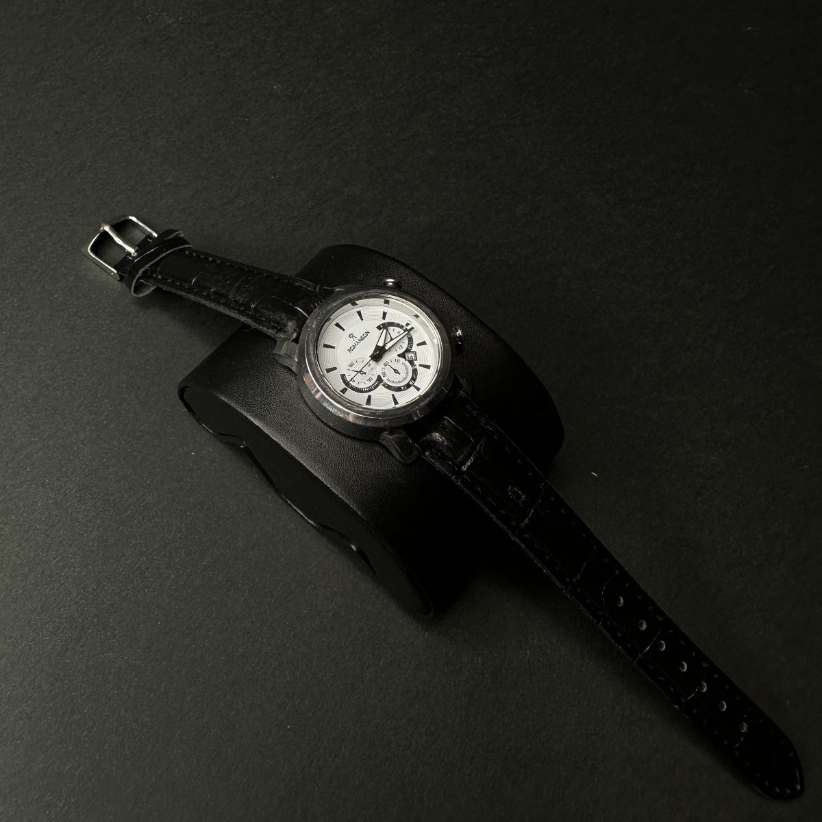 رومانسون زنانه کد (831) قاب نقره ای داخل سفید