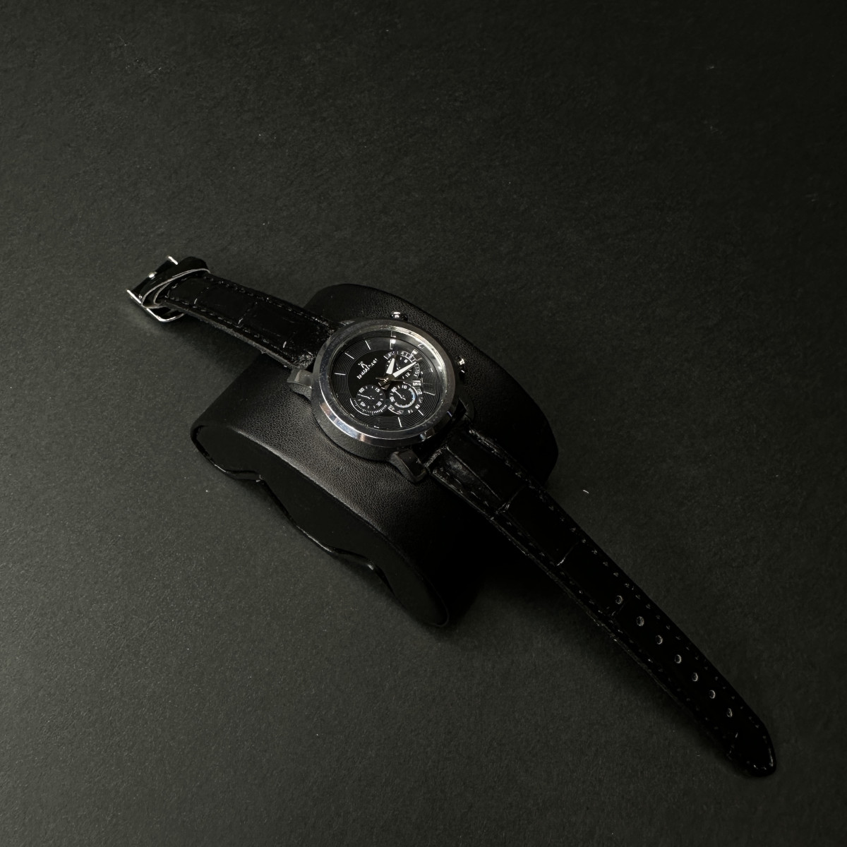 رومانسون زنانه کد (835) قاب نقره ای داخل مشکی