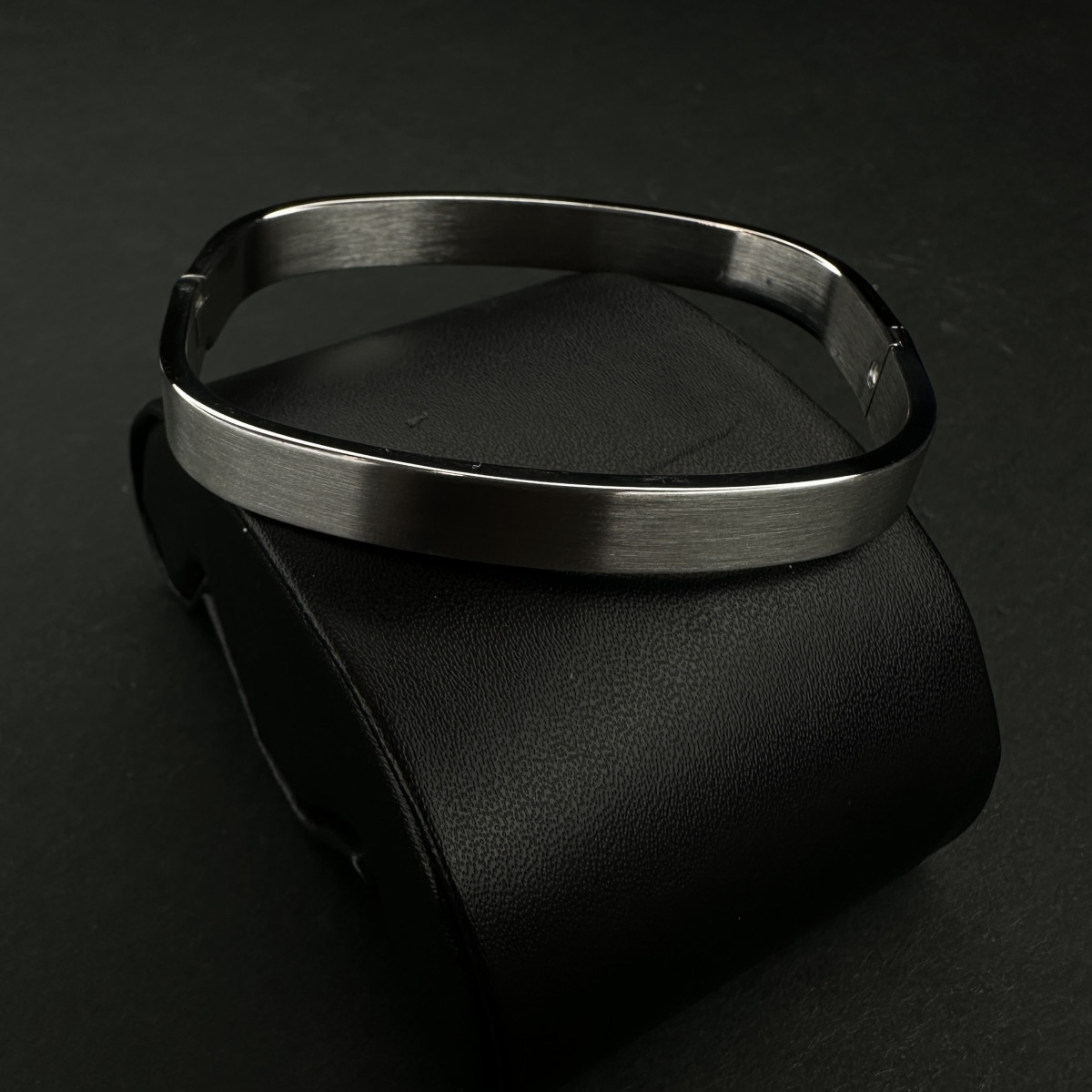 دستبند بنگل النگویی مستطیلی (1026)