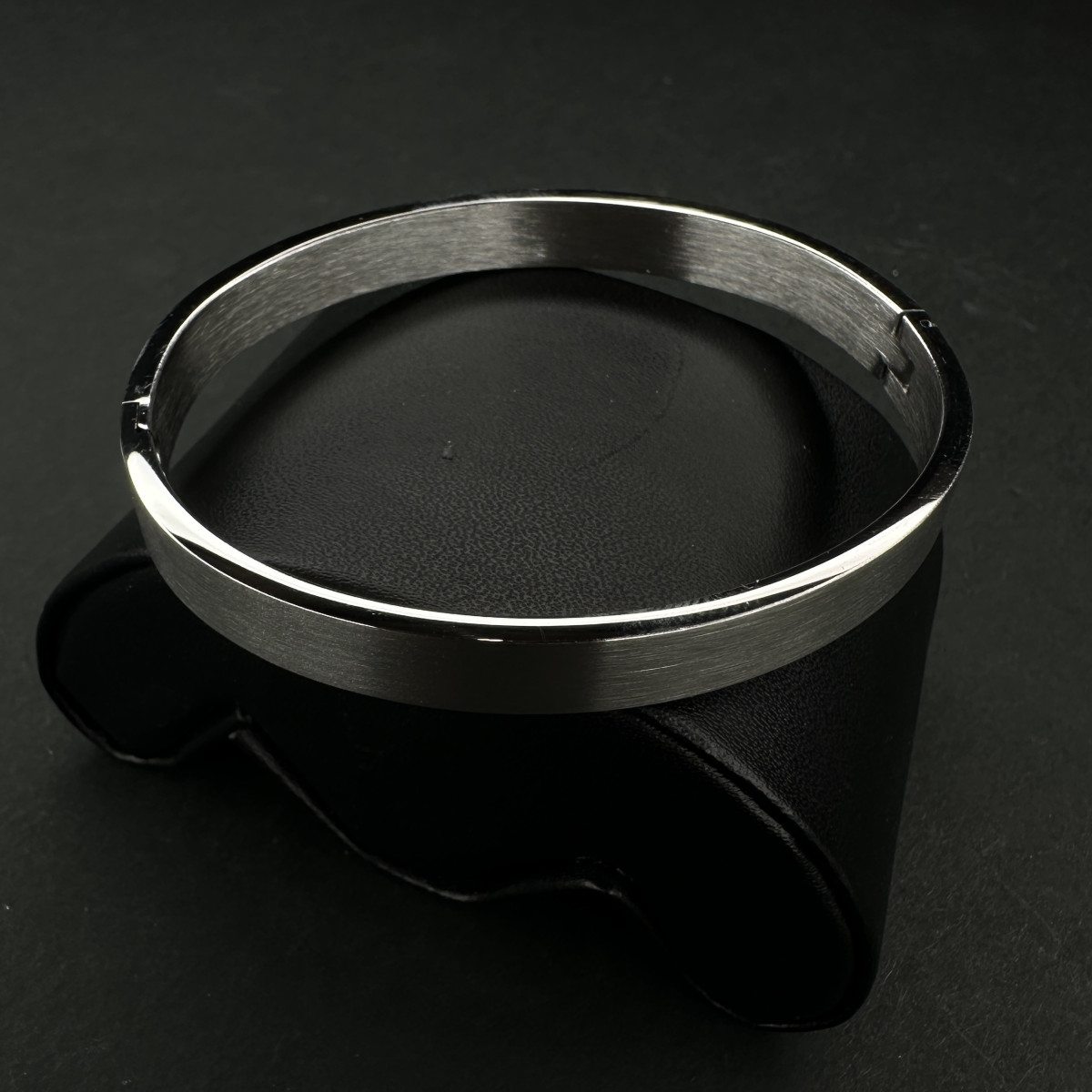 دستبند بنگل النگویی ساده(1034) نقره ای