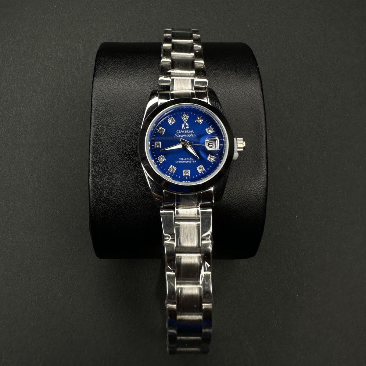 امگا زنانه بند و بدنه نقره ای داخل آبی (4033)