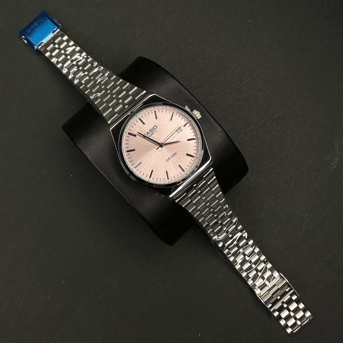 کاسیو صفحه گرد کد(5769) نقره ای صفحه صورتی کمرنگ