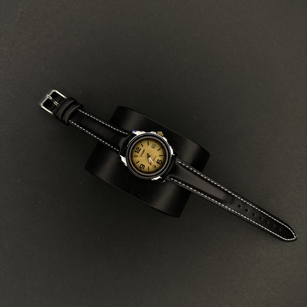 کاسیو کد (5998) قاب نقره ای صفحه طلایی بند مشکی