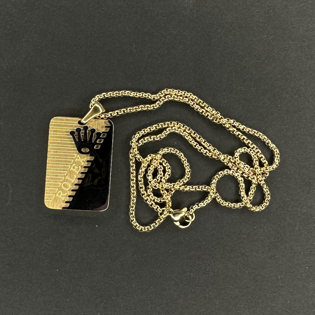 گردنبند طرح رولکس کد(3114) نقره ای طلایی زنجیر طلایی