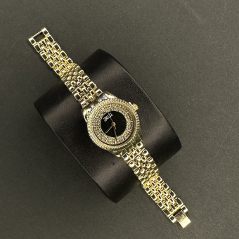 زنانه اقتصادی کد(6069) قاب طلایی صفحه دور نگین بند طلایی