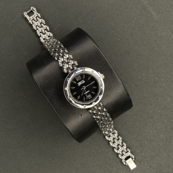 زنانه اقتصادی کد(6070) قاب نقره ای صفحه مشکی بند نقره ای