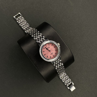 زنانه اقتصادی کد(6081) قاب نقره ای صفحه صورتی بند نقره ای