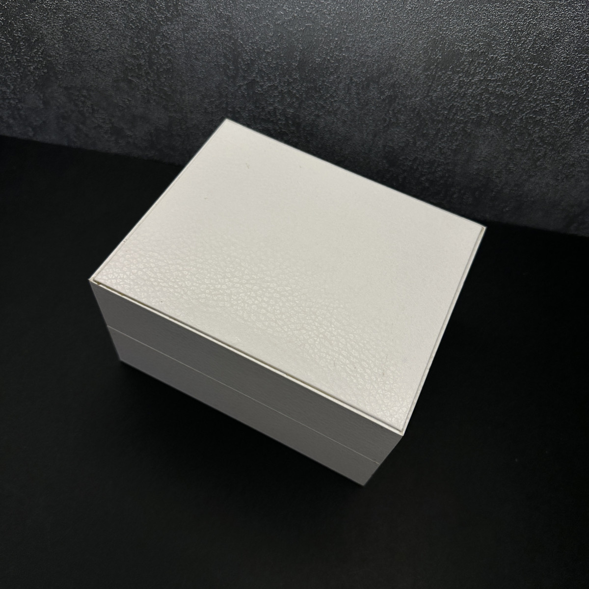 باکس ساعت شرکتی کد(6083) سفید