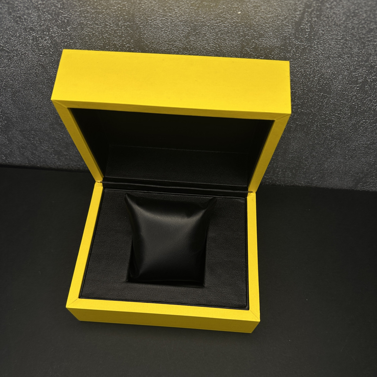 باکس ساعت شرکتی کد(6092) زرد