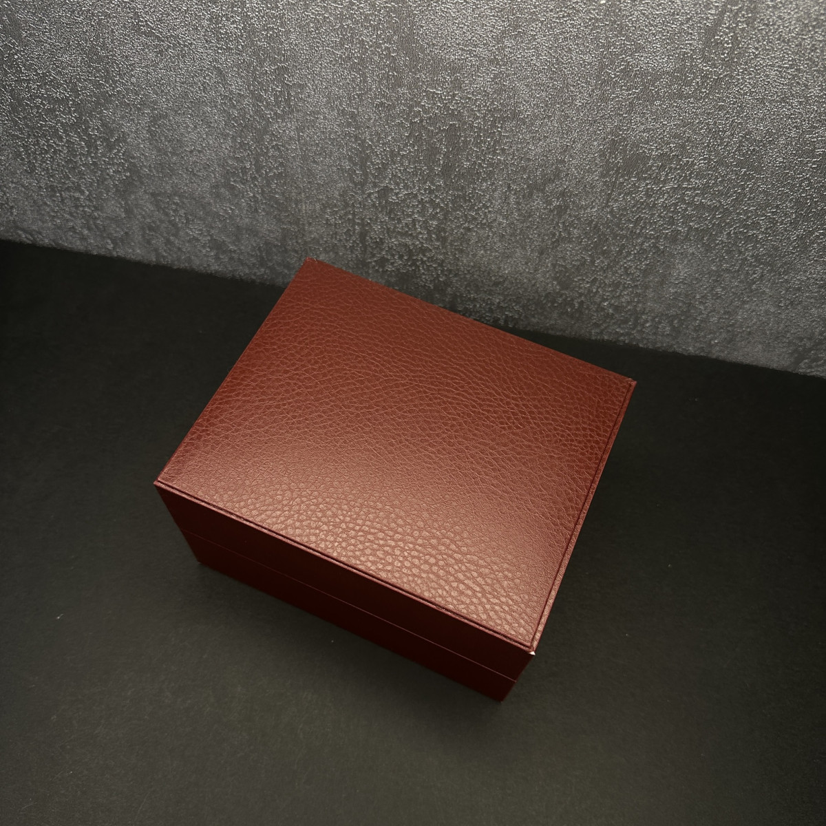 باکس ساعت شرکتی کد(6095) زرشکی