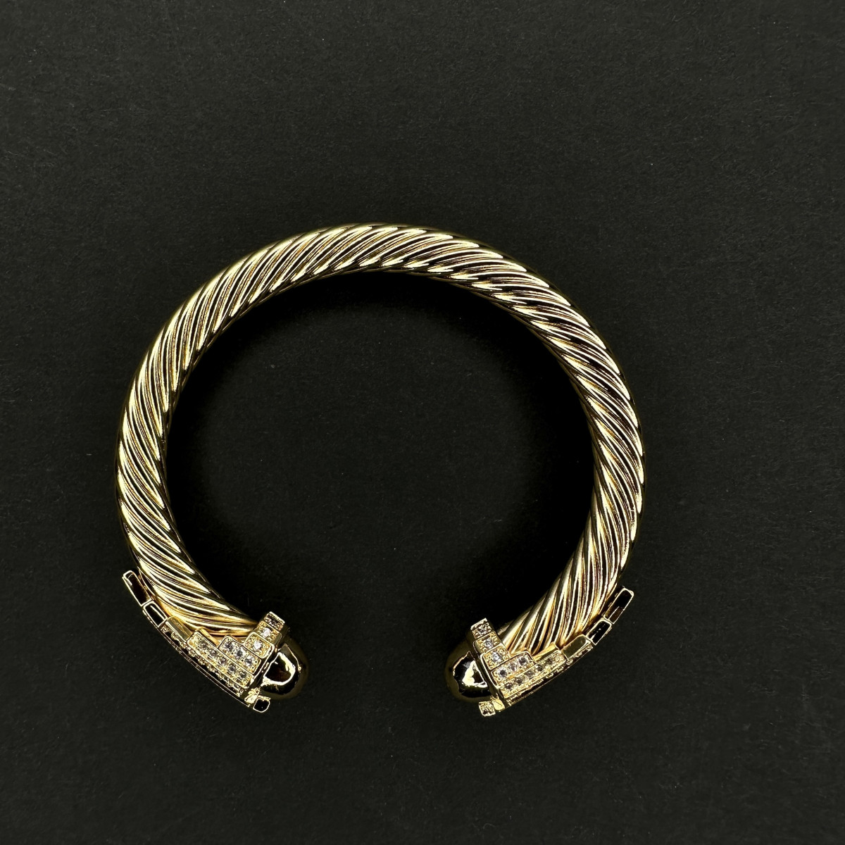 دستبند بنگل کد (6317) طلایی